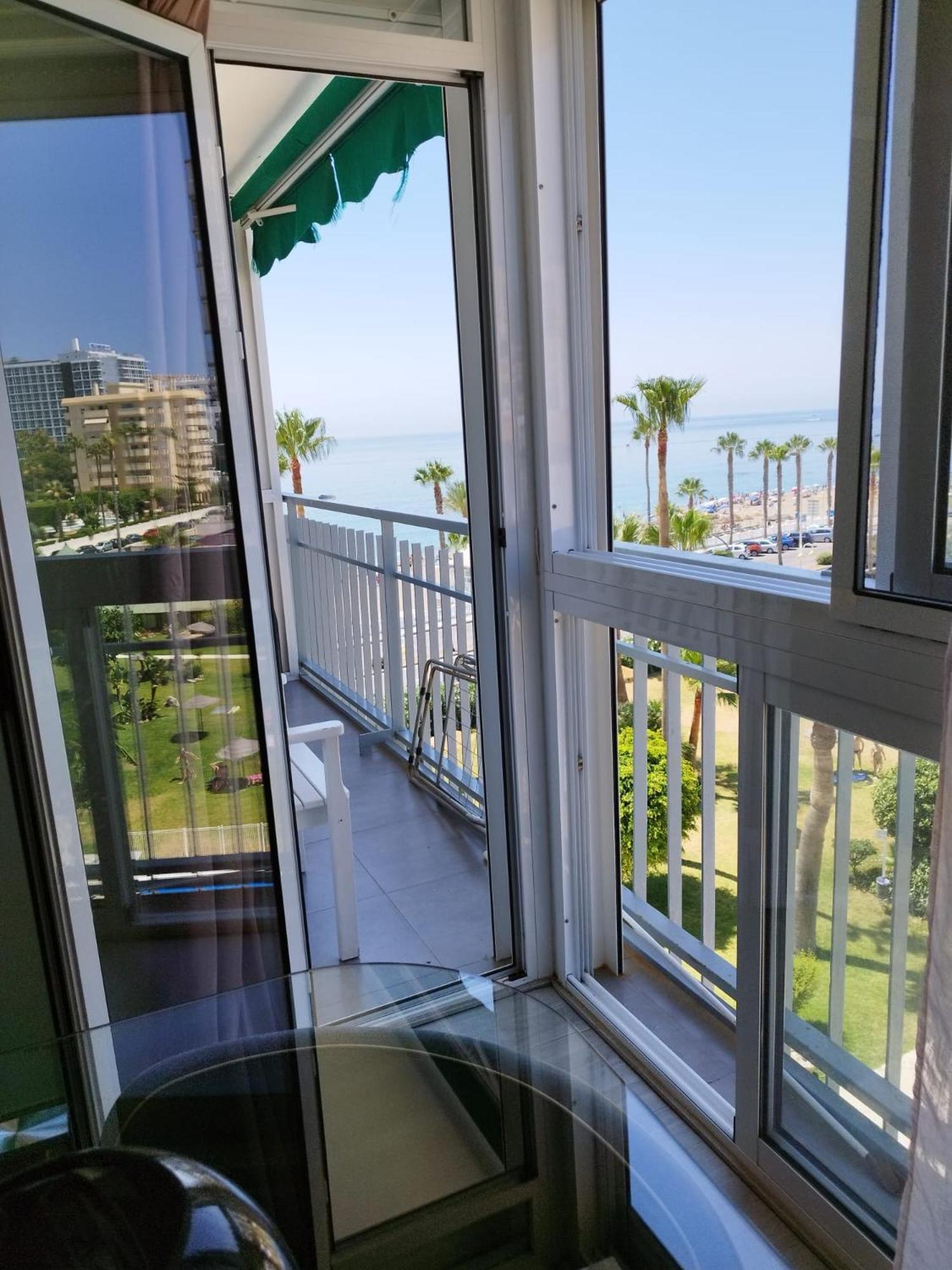 M1 403 Frontal Al Mar Vistas Terraza Y Wifi Apartment Benalmádena Exterior foto